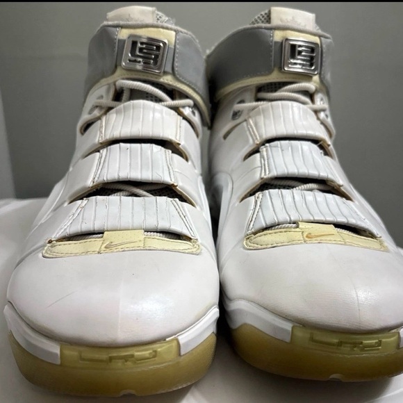 Nike Zoom LeBron 4 White Chrome size 12 - Picture 4 of 5